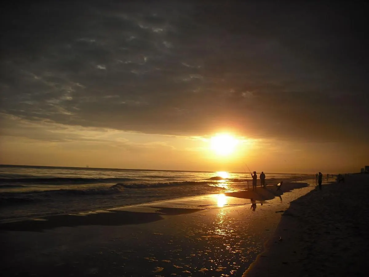 Holiday home Sandys On Cypress Rainbow Beach